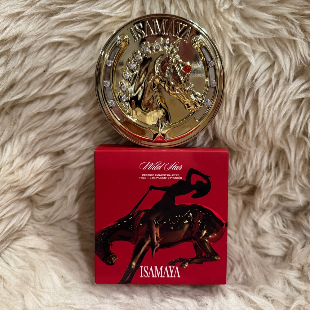 NIB ISAMAYA Wild Star eye shadow palette.